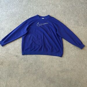 NIKE- crew neck, purpleish blue, 1x